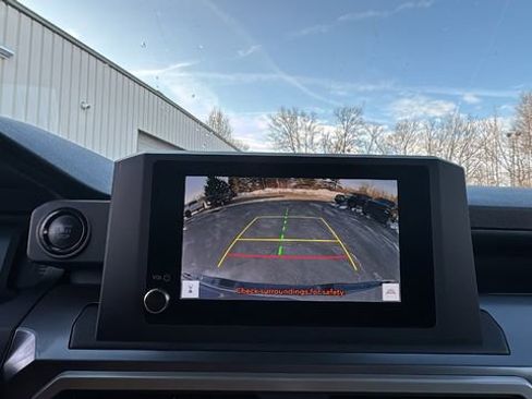 Used 2024 Toyota Tacoma SR5 image 21