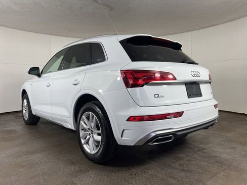 Used 2023 Audi Q5 2.0T Premium w/ Convenience Package image 5