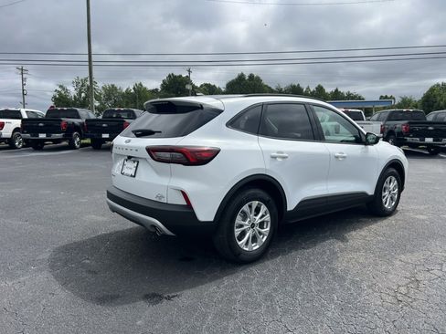 New 2025 Ford Escape Active image 5