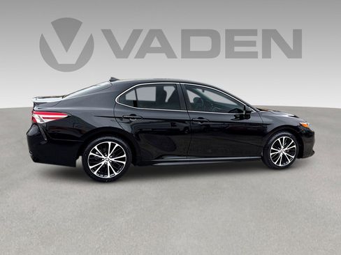 Used 2020 Toyota Camry SE image 22