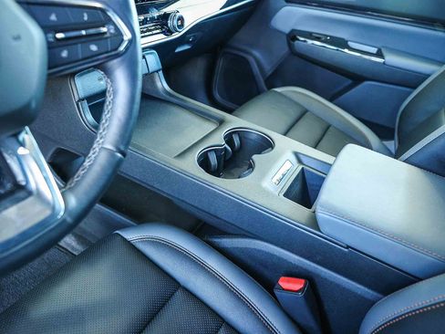 Certified 2024 Honda Prologue Elite image 26