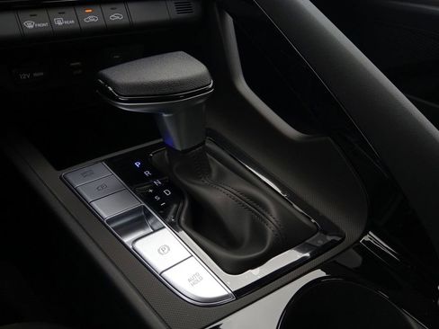 New 2026 Hyundai Elantra Hybrid FWD image 21