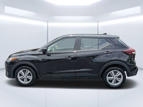 Used 2024 Nissan Kicks S FWD image 6