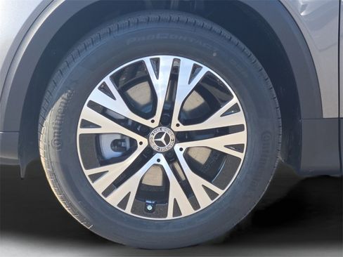 New 2026 Mercedes-Benz GLB 250 image 9