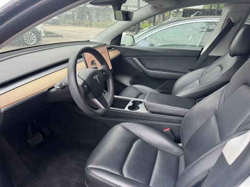 Used 2022 Tesla Model Y Long Range AWD/4WD image 4
