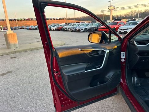 Used 2024 Toyota RAV4 LE image 32