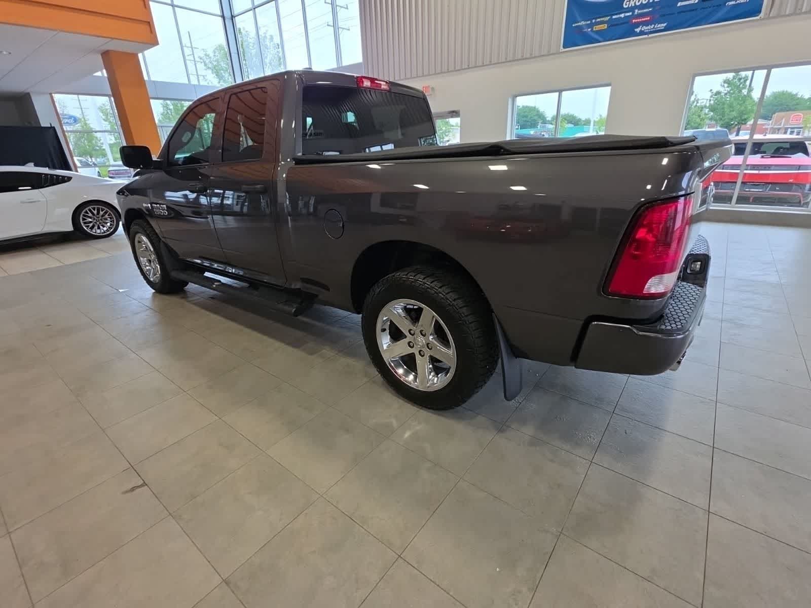 Used 2017 RAM 1500 Express AWD/4WD image 13