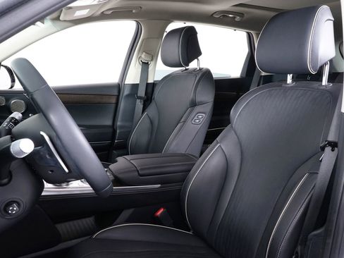 Used 2023 Genesis GV80 2.5T w/ Prestige 20" Package image 29