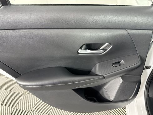 Used 2022 Nissan Sentra SV w/ Trunk Package FWD image 25