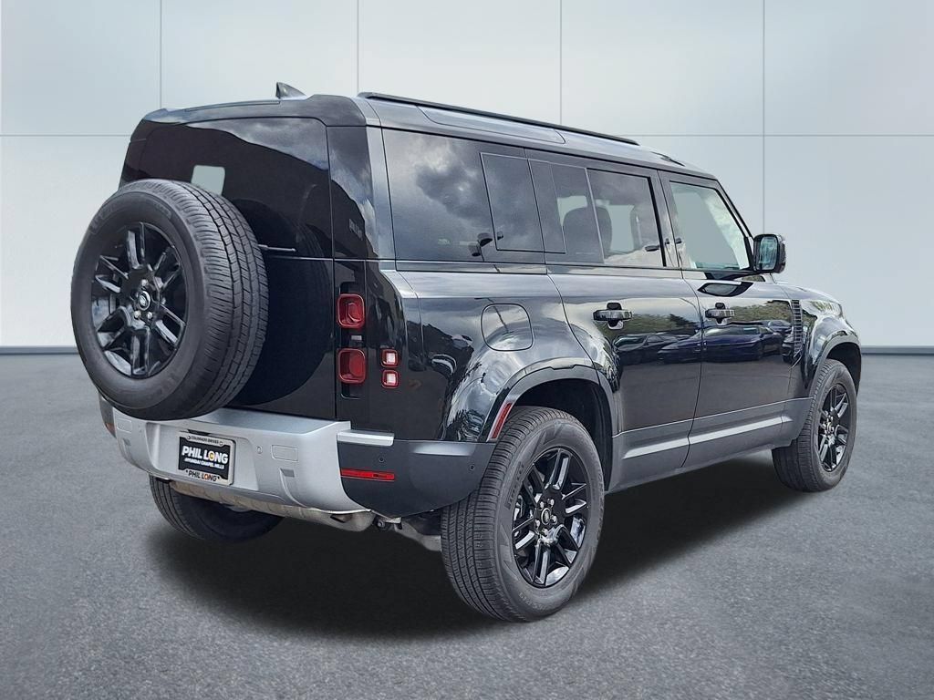 Used 2025 Land Rover Defender 110 S AWD/4WD image 3