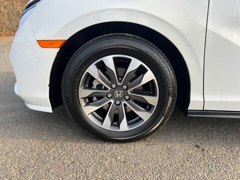 Certified 2024 Honda Odyssey EX-L image 30