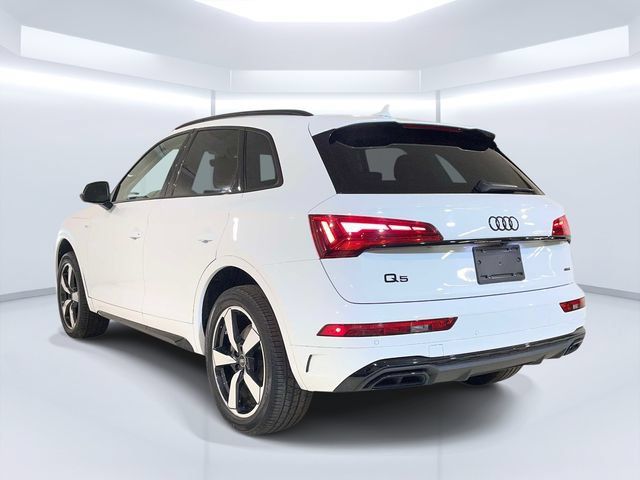 Used 2023 Audi Q5 2.0T Premium Plus w/ Premium Plus Package AWD/4WD image 3