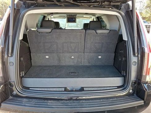 Used 2020 Cadillac Escalade Premium Luxury image 23