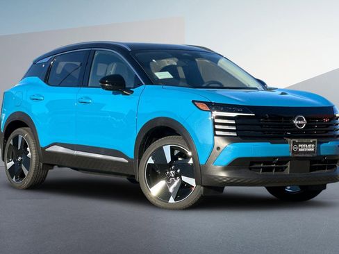 New 2026 Nissan Kicks SR w/ SR Premium Package image 2