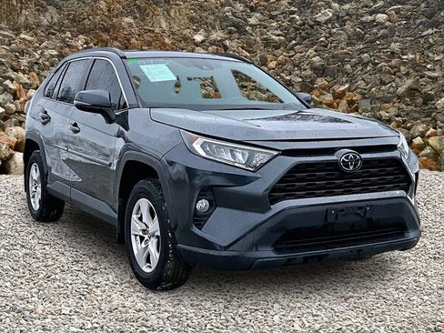 Used 2020 Toyota RAV4 XLE w/ All Weather Liner Package image 10