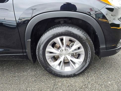 Used 2015 Toyota Highlander XLE image 9