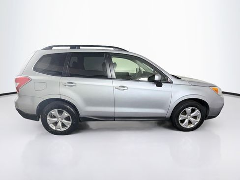 Used 2014 Subaru Forester 2.5i Premium AWD/4WD image 10