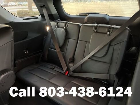 Used 2023 Ford Explorer Limited w/ Limited Technology Package RWD image 15