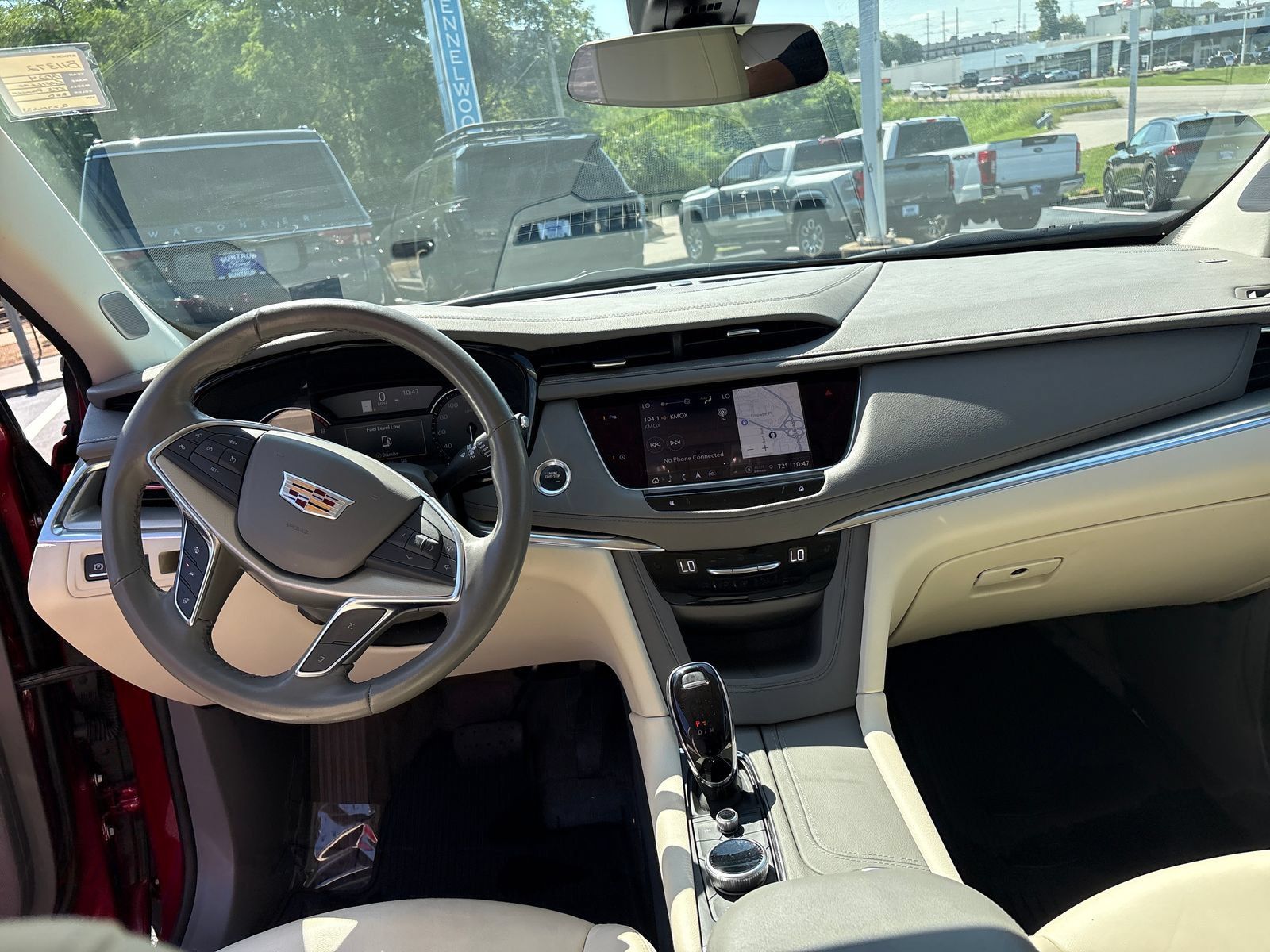 Used 2024 Cadillac XT5 Premium Luxury w/ LPO, Floor Liner Package AWD/4WD image 33