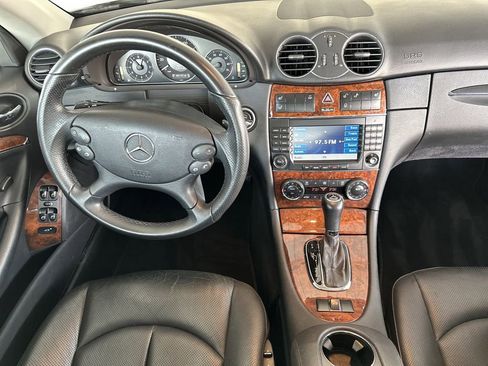 Used 2007 Mercedes-Benz CLK 550 Cabriolet image 14