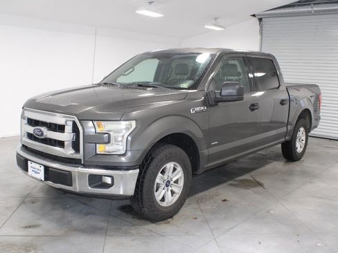 Used 2016 Ford F150 XLT image 4