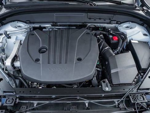 New 2026 Volvo XC60 B5 Ultra w/ Protection Package Premier image 20