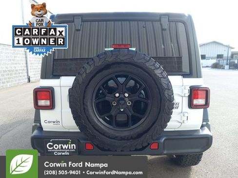 Used 2024 Jeep Wrangler Willys image 4