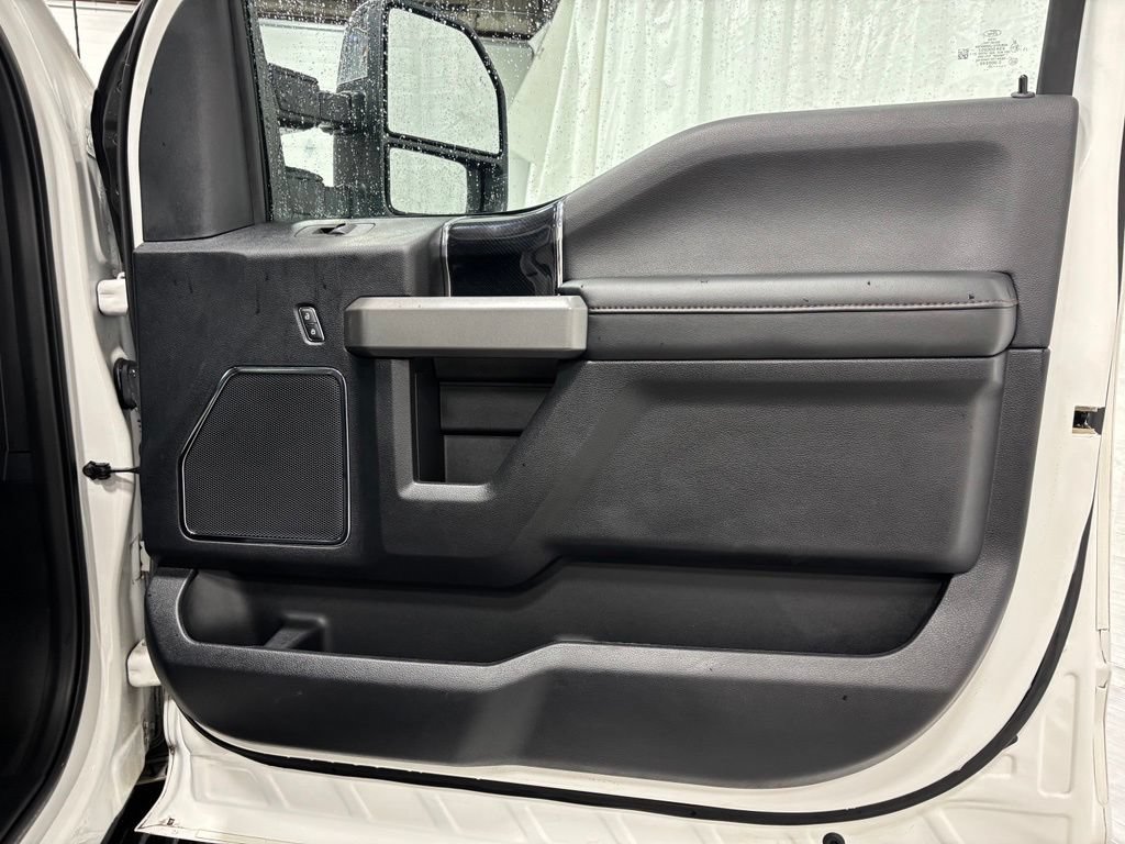 Used 2020 Ford F250 Platinum w/ Tremor Off-Road Package AWD/4WD image 55