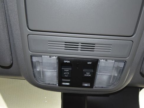 Used 2022 Honda Pilot Special Edition image 25