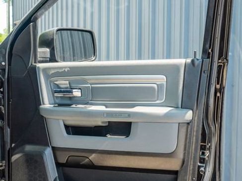 Used 2019 RAM 1500 Classic Warlock AWD/4WD image 40