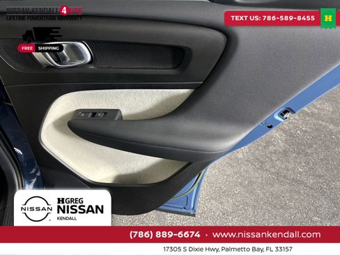 Used 2023 Volvo XC40 B5 Plus w/ Protection Package Premier image 35