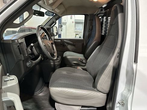 Used 2024 Chevrolet Express 2500 w/ Driver Convenience Package image 13