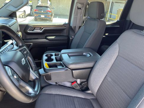 Used 2024 Chevrolet Silverado 1500 RST w/ Redline Edition AWD/4WD image 12