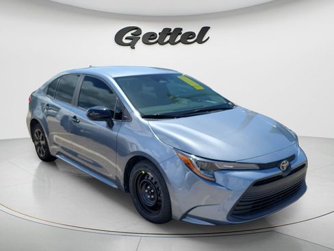 Used 2024 Toyota Corolla LE FWD image 5