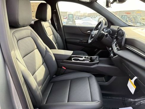 New 2026 Chevrolet Equinox LT w/ Convenience Package II image 23