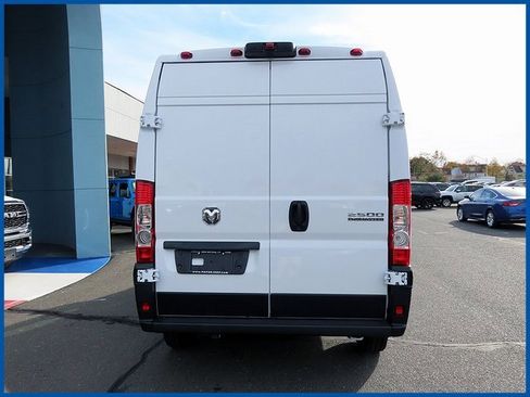 New 2026 RAM ProMaster 2500 w/ Convenience Group image 6