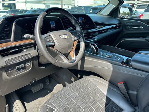 Used 2021 Cadillac Escalade Sport Platinum w/ LPO, ONYX Package AWD/4WD image 16