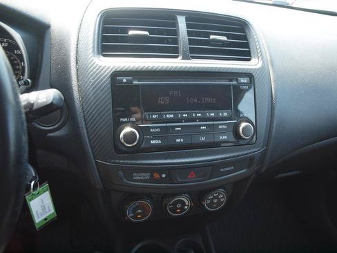Used 2015 Mitsubishi Outlander Sport ES AWD/4WD image 10