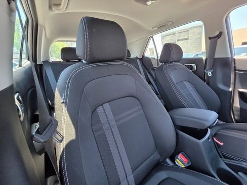 New 2025 Hyundai Venue SEL image 11