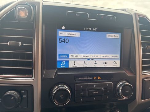 Used 2019 Ford F150 Lariat image 16