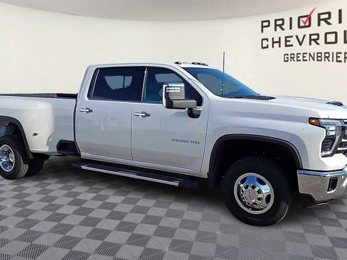 Used 2024 Chevrolet Silverado 3500 LTZ w/ LTZ Convenience Package image 2
