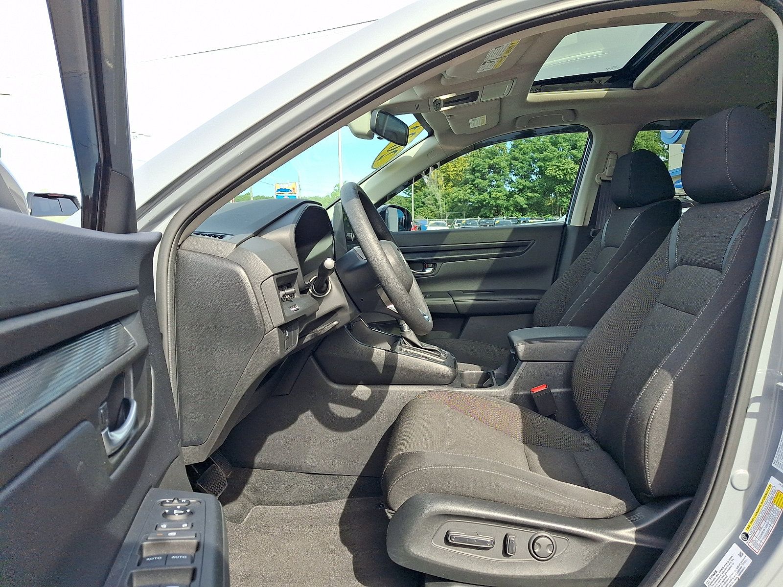 Used 2023 Honda CR-V EX image 14
