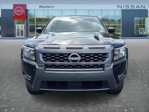 Certified 2025 Nissan Frontier SV w/ SV Convenience Package AWD/4WD image 2