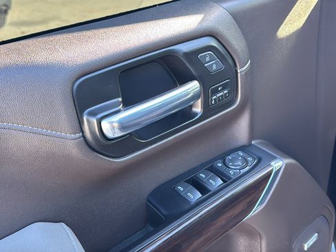 Used 2022 GMC Sierra 1500 SLT image 13