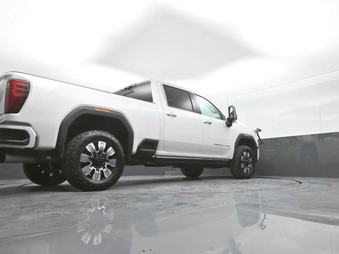 Used 2024 GMC Sierra 3500 Denali w/ Denali Reserve Package AWD/4WD image 43