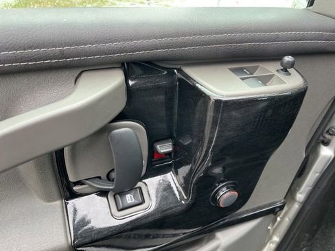 Used 2024 GMC Savana 2500 Explorer Limited SE image 16