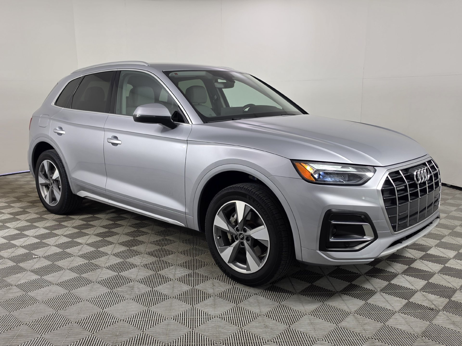 Used 2023 Audi Q5 2.0T Premium w/ Convenience Package AWD/4WD 360° Tour
