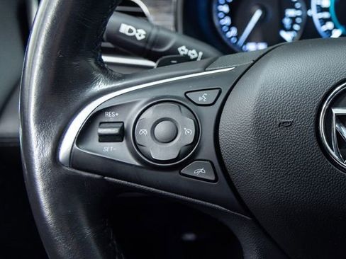 Used 2018 Buick LaCrosse Essence FWD image 14