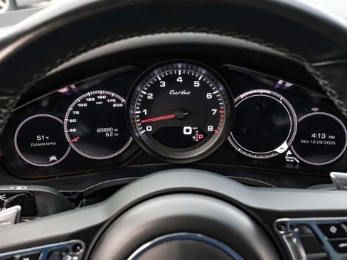 Used 2019 Porsche Cayenne Turbo image 19