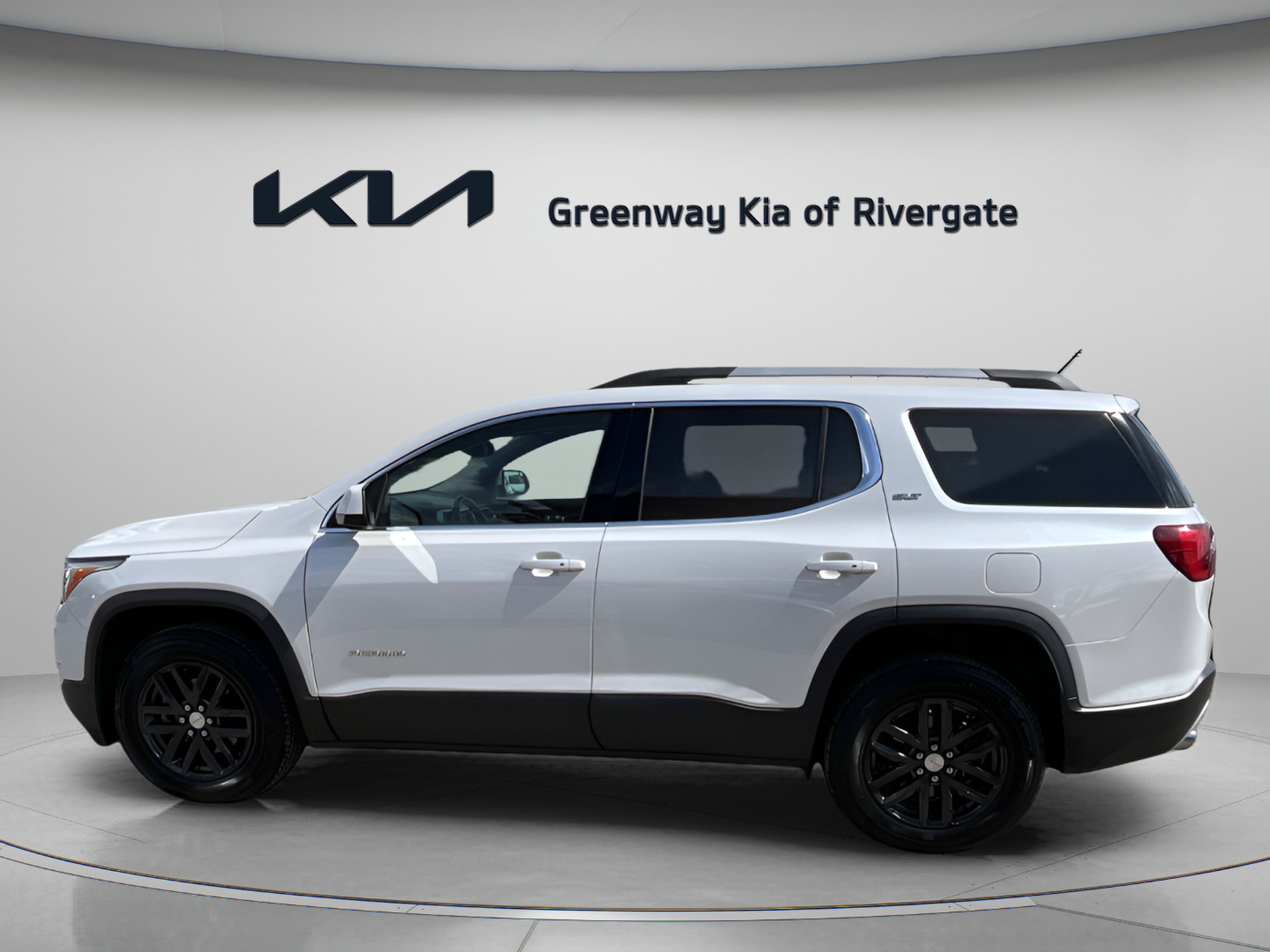 Used 2019 GMC Acadia SLT FWD image 4